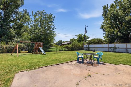 8634 E 38th Pl, Tulsa, OK, 74145-1525 | Card Image