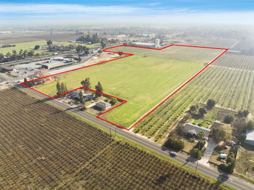 4262 E Woodbridge Rd, Acampo, CA, 95220-9471 | Card Image