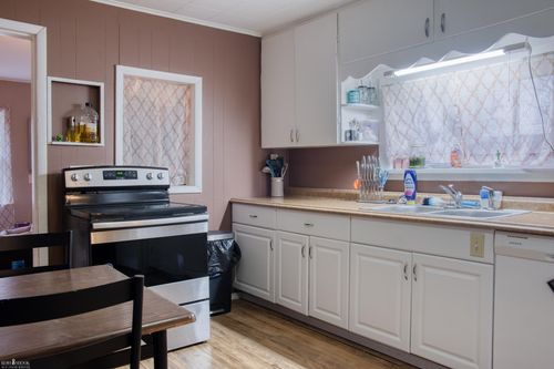 302 Lafayette Blvd, Owosso, MI, 48867-2017 | Card Image