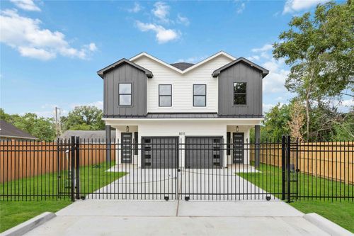 ab-8015 Venus St, Houston, TX, 77088-5745 | Card Image