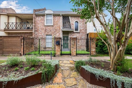 2511 Commonwealth St, Houston, TX, 77006-2572 | Card Image
