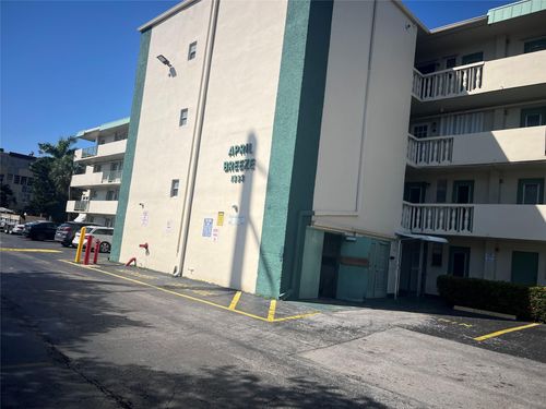 apt-401-1333 E Hallandale Beach Blvd, Hallandale Beach, FL, 33009-4627 | Card Image