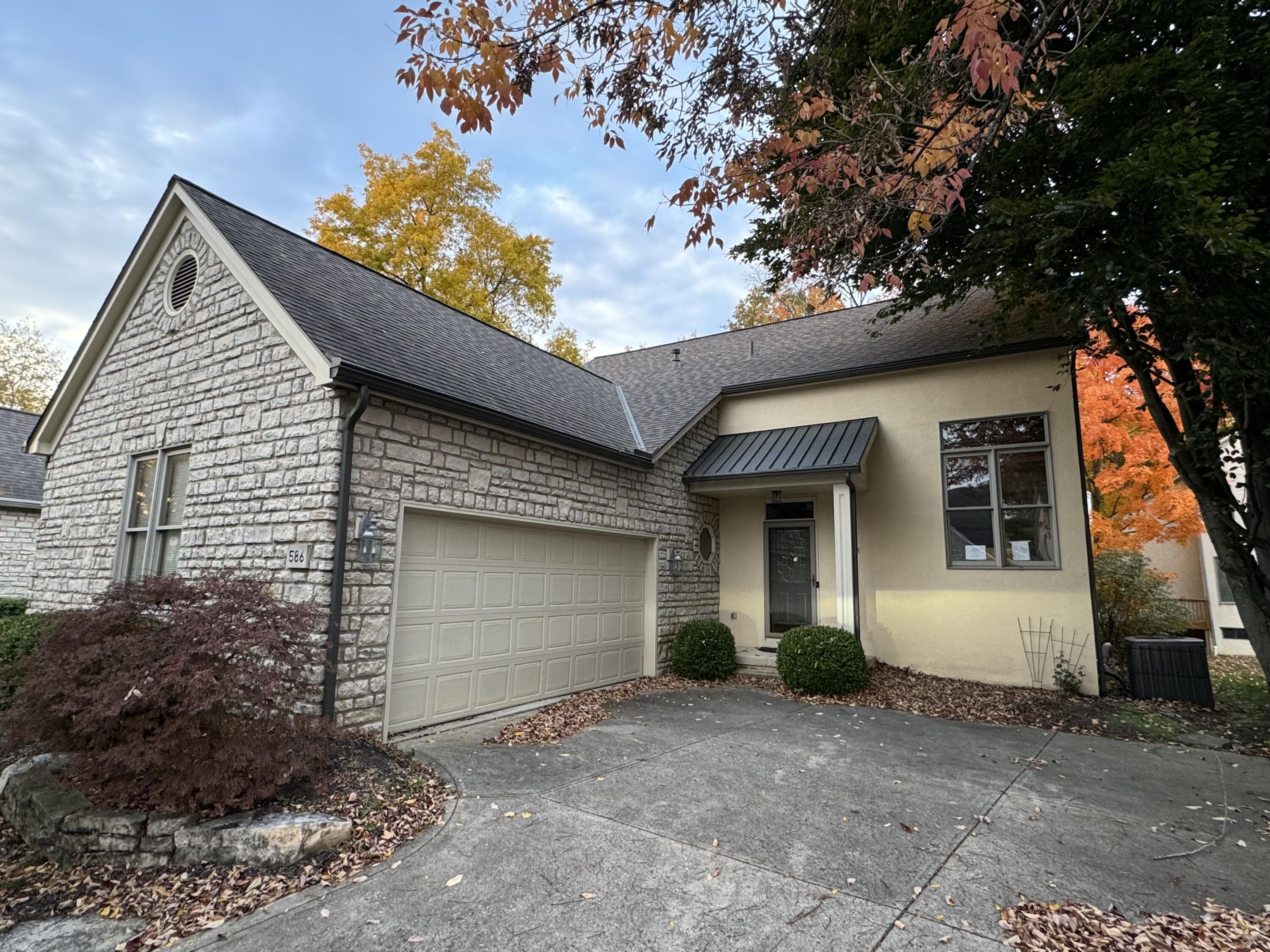 Westbury Woods Ct, Westerville, OH 43081