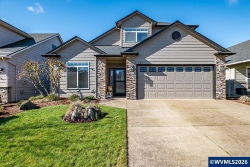 745 Se Glendover Ln, Dallas, OR, 97338-7913 | Card Image