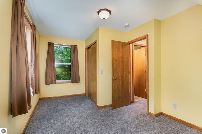 212 E Palmer St, House other with 2 bedrooms, 1 bathrooms and null parking in Mt Pleasant MI | Image 10
