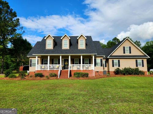 657 Halls Bridge Rd, swainsboro, GA, 30401-5697 | Card Image