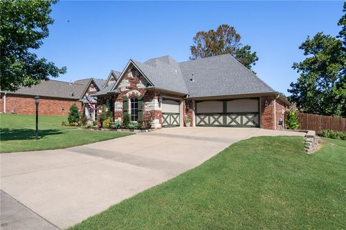 2308 Parkway Ln, Van Buren, AR, 72956-6904 | Card Image