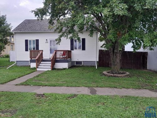 130 Dakota St, Akron, IA, 51001-8505 | Card Image