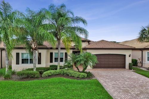 8202 Alpine Ridge Rd, Boynton Beach, FL, 33473-5075 | Card Image