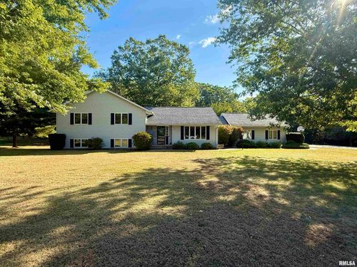 107 Oakview Dr, Knoxville, IL, 61448-9662 | Card Image