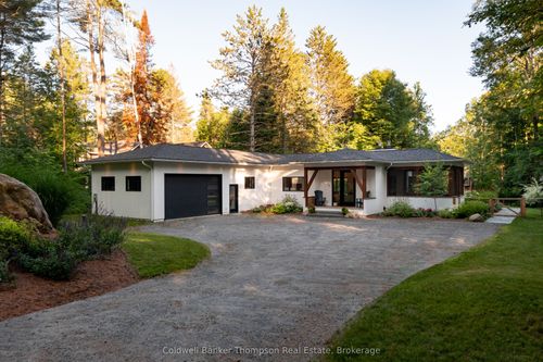 105 Spruce Dr, Port Sydney, ON, P0B1L0 | Card Image