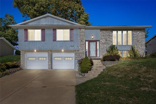 1524 Whitters Way Nw, Cedar Rapids, IA, 52405-1543 | Card Image