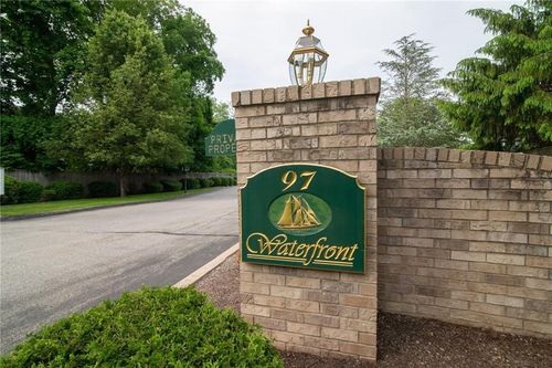 unit-7-97 Farnum Pike, Smithfield, RI, 02917-3319 | Card Image