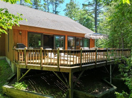 381 Corlear Dr, Willsboro, NY, 12996-4124 | Card Image