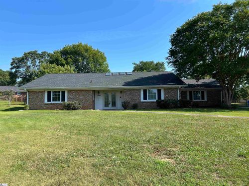 106 Quaker Ct, Mauldin, SC, 29662-1718 | Card Image