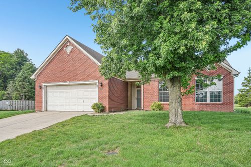 2082 Lawrin Ct, Indianapolis, IN, 46234-7646 | Card Image