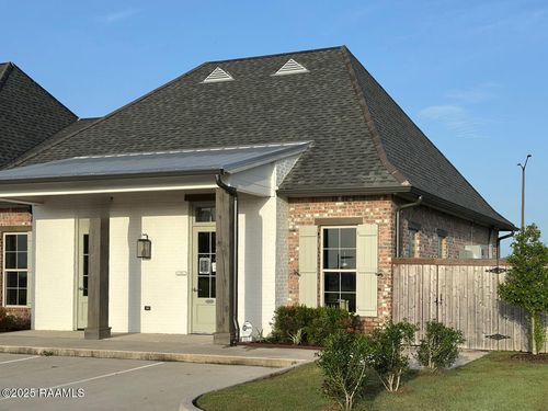 1017 Apollo Rd, Scott, LA, 70583-5372 | Card Image
