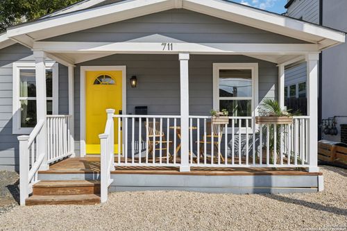 711 Eleanor Ave, San Antonio, TX, 78209-6915 | Card Image