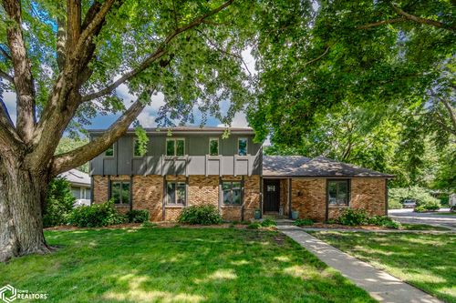 1803 Springview Dr, Mason City, IA, 50401-4761 | Card Image