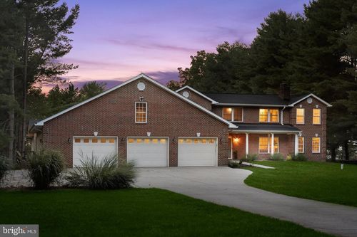 3045 Holland Cliffs Rd, HUNTINGTOWN, MD, 20639-8824 | Card Image
