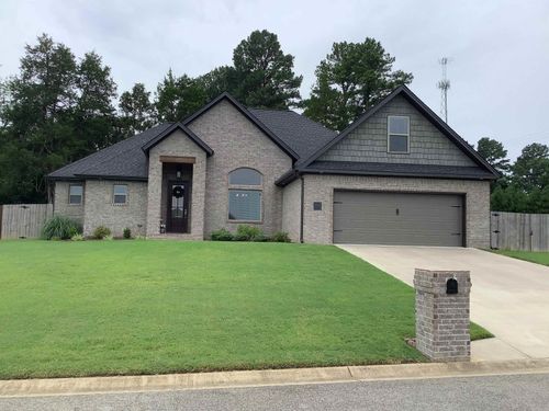 3235 Sugar Creek Dr, Searcy, AR, 72143-8598 | Card Image