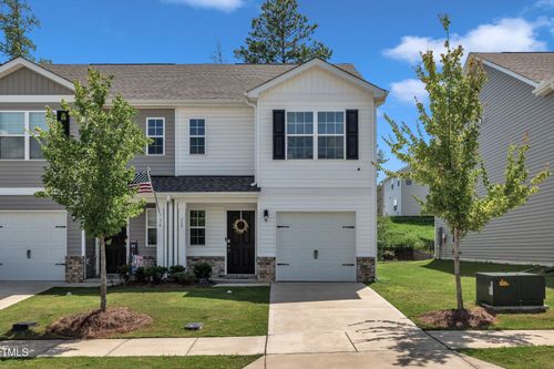 28 March Creek Dr, Fuquay Varina, NC, 27526-4082 | Card Image