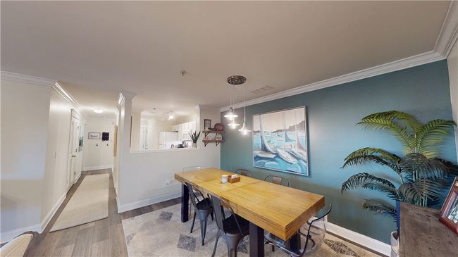 Pass through into kitchen | Image 5