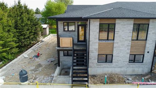 5-440 Wellington St E, Mount Forest, ON, N0G2L2 | Card Image