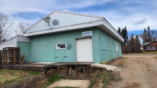 5214 Railway Ave, Elk Point, AB, T0A0B9 | Card Image