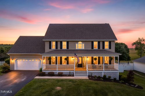 127 Jack Martin Ln, Gray, TN, 37615-4105 | Card Image