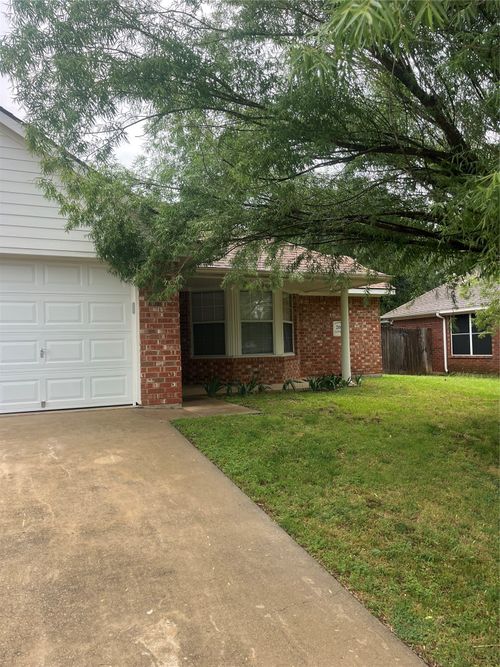 206 Linda St, Aubrey, TX, 76227-4615 | Card Image