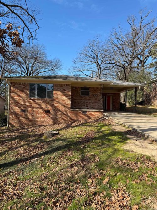 1020 N Hughes St, Little Rock, AR, 72207-6138 | Card Image