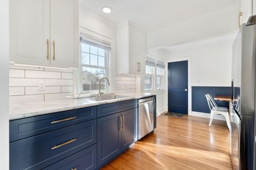 apt-4-301 W Oakland Ave, Austin, MN, 55912-3132 | Card Image