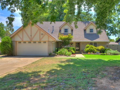 2972 E 76th St, Tulsa, OK, 74136-8719 | Card Image