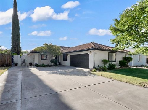 941 Arambel Dr, Patterson, CA, 95363-9437 | Card Image