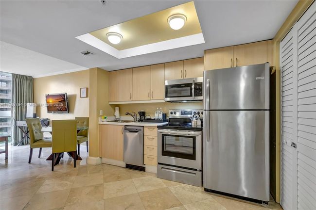 815 - 2951 S Bayshore Dr, Condo with 1 bedrooms, 1 bathrooms and null parking in Coconut Grove FL | Image 5
