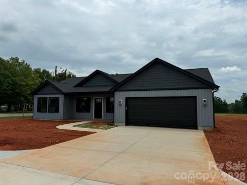 119 Progress Pl, Salisbury, NC, 28147-7707 | Card Image