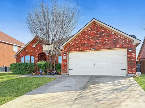 1602 Grey Willow Ln, Arlington, TX, 76002-4634 | Card Image