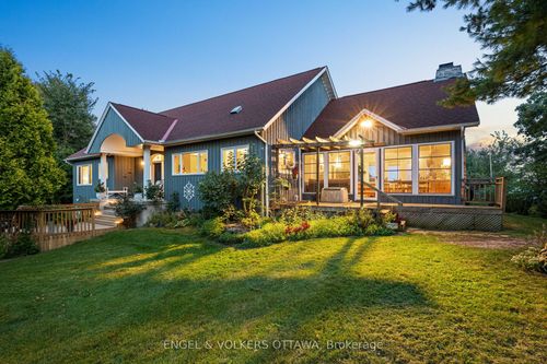 70 Belmonte Lane, Elgin, ON, K0G1E0 | Card Image