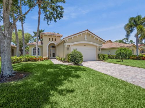 8901 Champions Way, Port St. Lucie, FL, 34986-3091 | Card Image