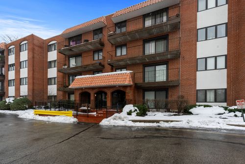 apt-306-2086 Saint Johns Ave, Highland Park, IL, 60035-2463 | Card Image