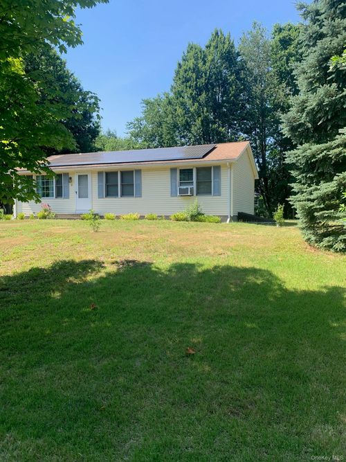 79 Cambridge Drive, Red Hook, NY, 12571 | Card Image
