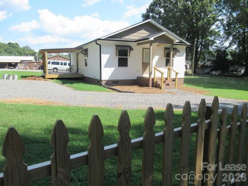 251B S B Ave, Maiden, NC, 28650-1217 | Card Image