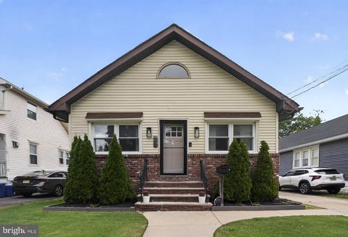 35 Manor Ave, Oaklyn, NJ, 08107-1513 | Card Image