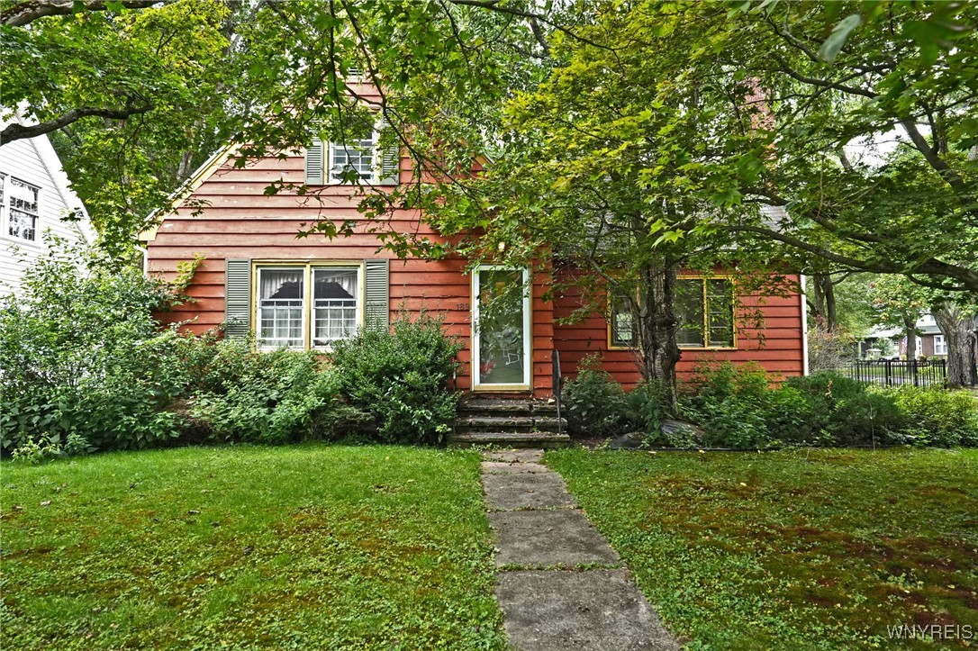 Maple Rd, East Aurora, NY 14052