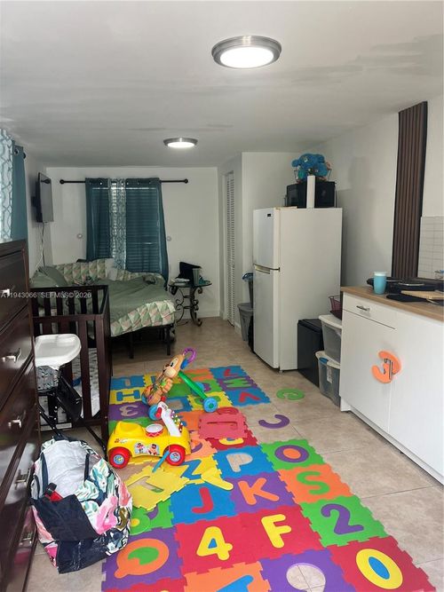 unit-2-11201 Nw 12th Ave, Miami, FL, 33168-6105 | Card Image