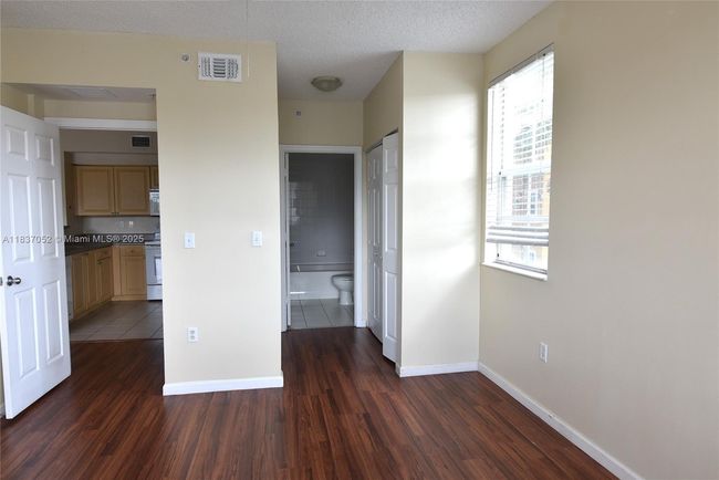 APT-202 - 2151 W Preserve Way, Condo with 2 bedrooms, 2 bathrooms and null parking in Miramar FL | Image 22