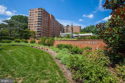 apt-218e-4201 Cathedral Ave Nw, WASHINGTON, DC, 20016-4913 | Card Image