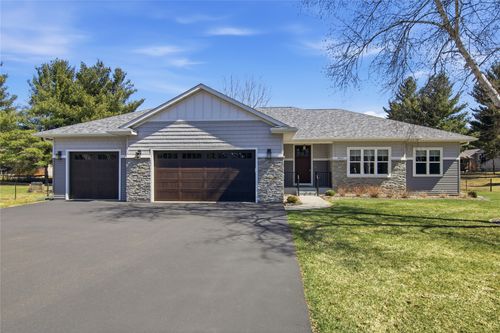 4521 Harless Rd, Eau Claire, WI, 54701-8189 | Card Image