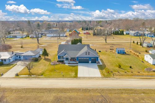 7378 Birch Tree Rd, Lexington, MI, 48450-9759 | Card Image
